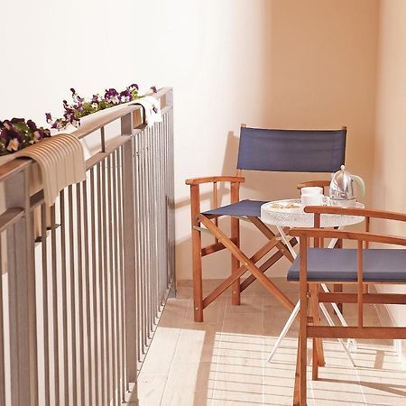 Apartments Villa Bougainville San Felice del Benaco Eksteriør bilde