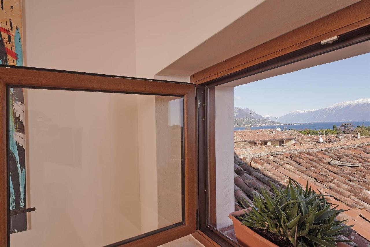Apartments Villa Bougainville San Felice del Benaco Eksteriør bilde