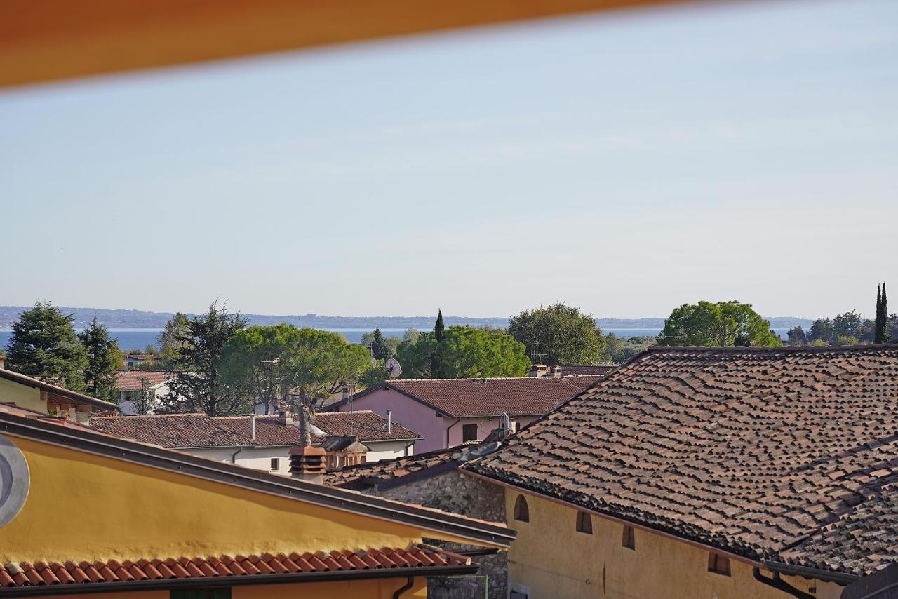 Apartments Villa Bougainville San Felice del Benaco Eksteriør bilde