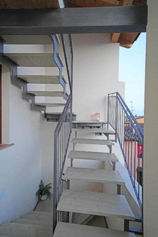 Apartments Villa Bougainville San Felice del Benaco Eksteriør bilde