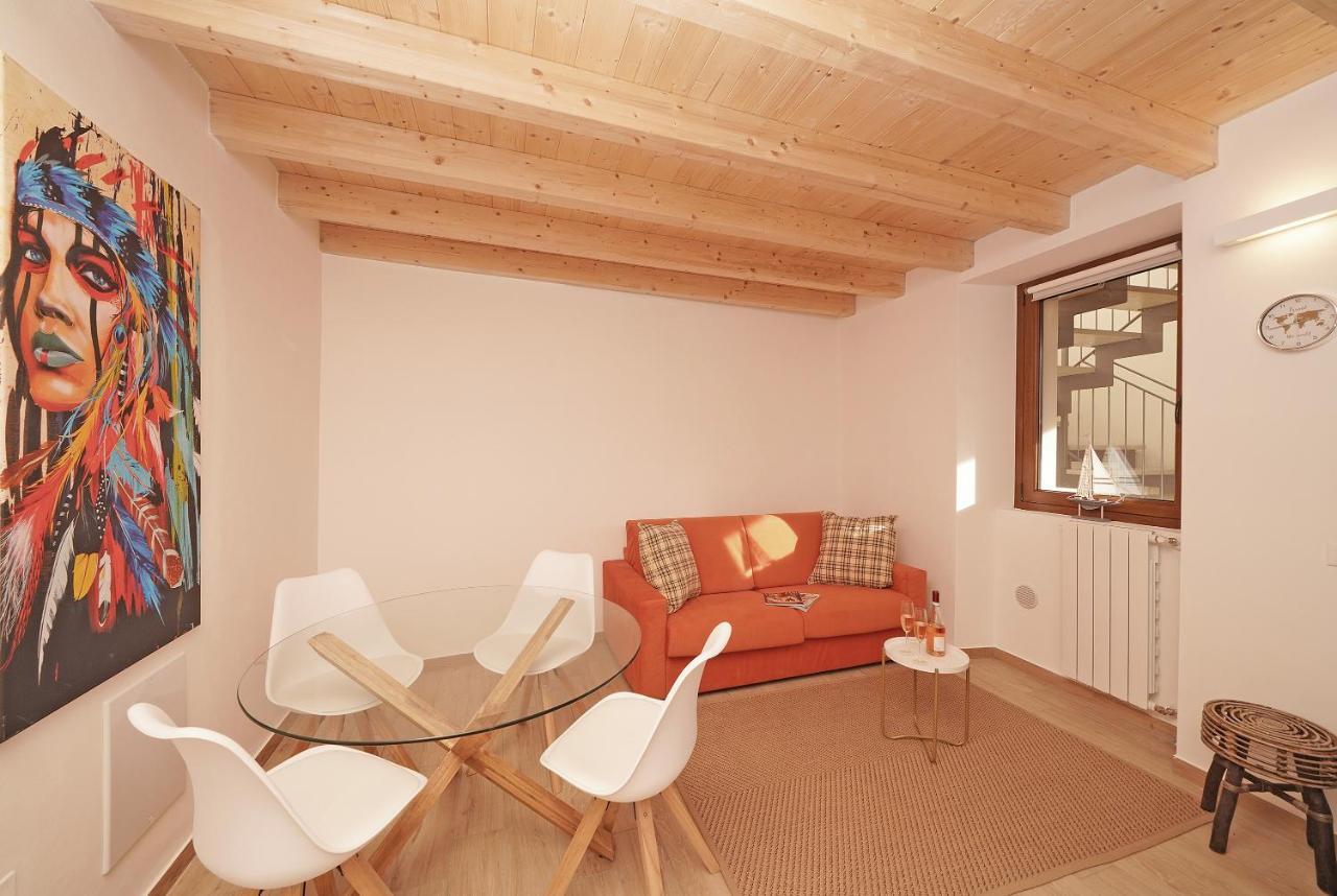 Apartments Villa Bougainville San Felice del Benaco Eksteriør bilde