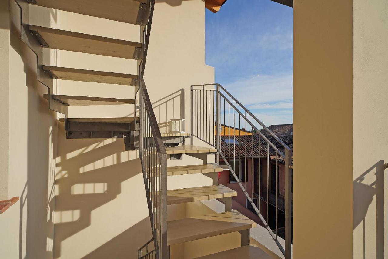 Apartments Villa Bougainville San Felice del Benaco Eksteriør bilde