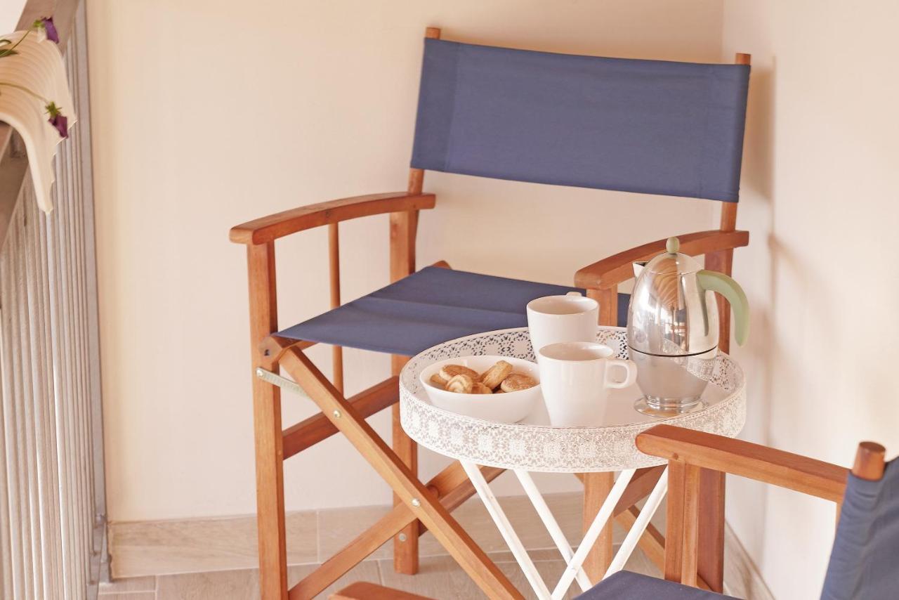 Apartments Villa Bougainville San Felice del Benaco Eksteriør bilde